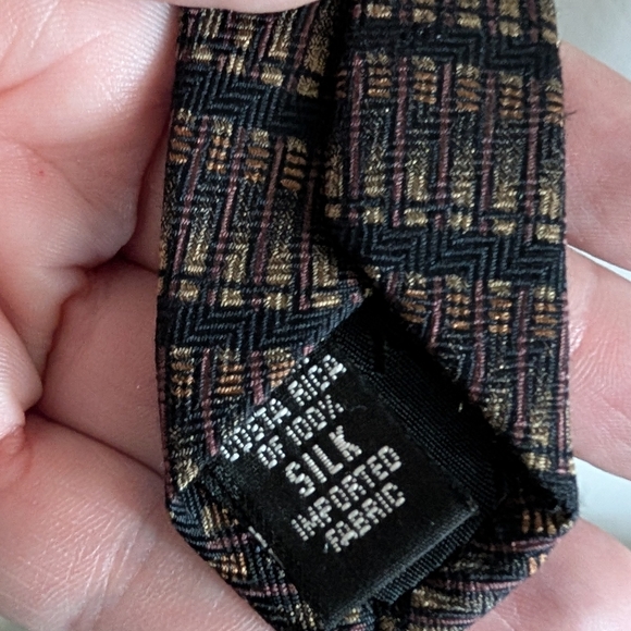 DKNY Black and Gold Patterned Tie - Picture 4 of 4